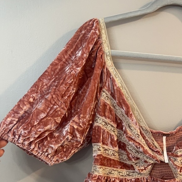 NWT Free People Your Truly Velvet Top - Picture 6 of 8